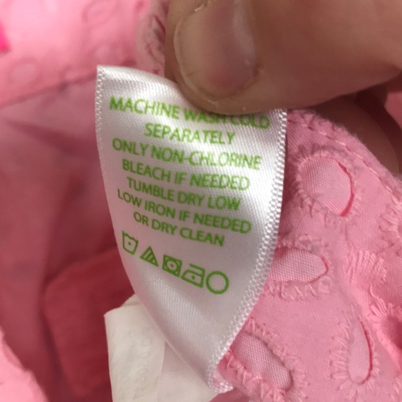 LILLY PULITZER Kelly Short Oval Petal Eyelet Sz 6 - Picture 5 of 6